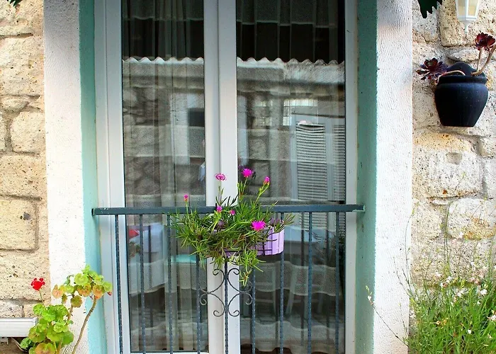 Viya Boutique מלון