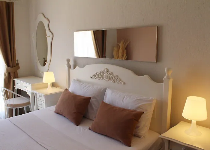 מלון Viya Boutique